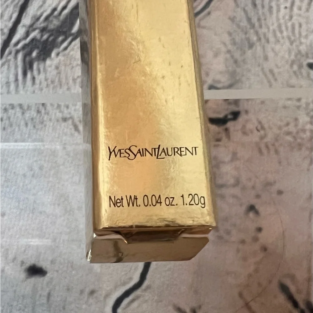 Yves Saint Laurent White Eyeliner